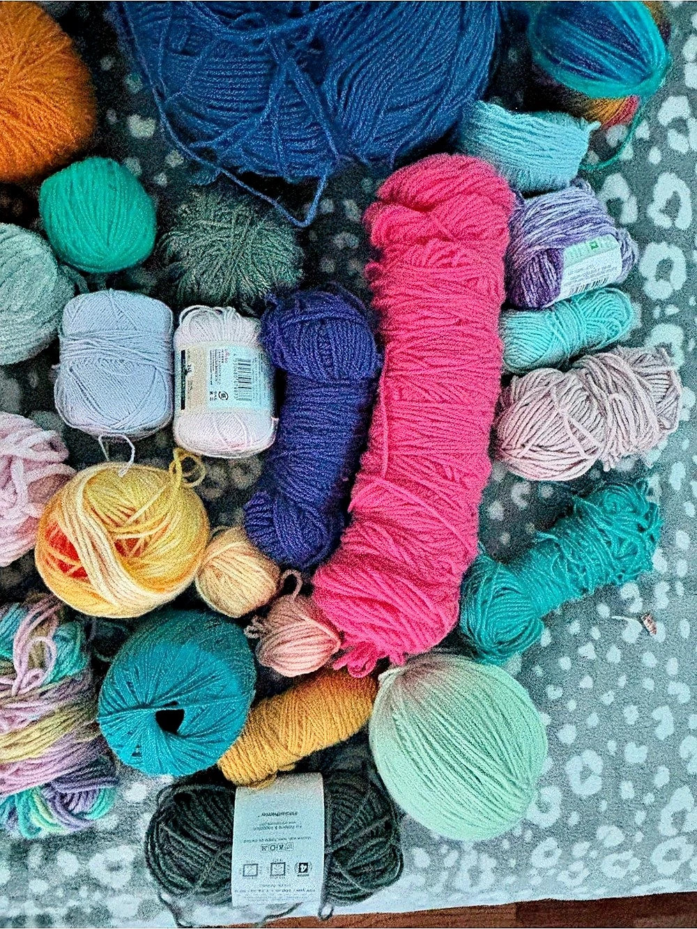 Multicolor Yarn Craft Lot - Picture 15 of 16